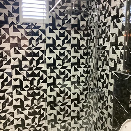 Ulusoy Old מלון *